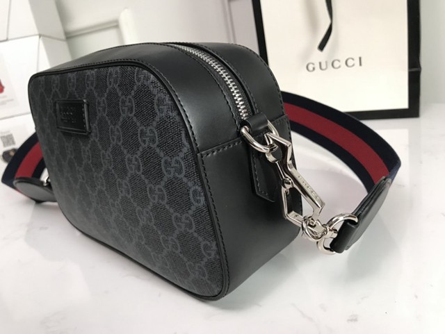 Gucci專櫃款男包 574886 古馳新款GG壓紋牛皮相機包 Gucci男士斜挎包  gqy3957